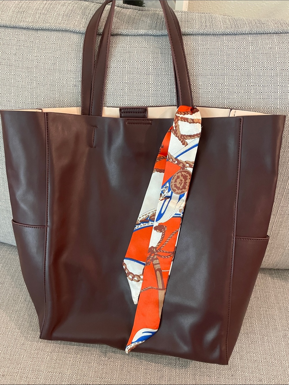 Shiraleah Chicago Vegan Leather Tote with Added Twilly NWOT
